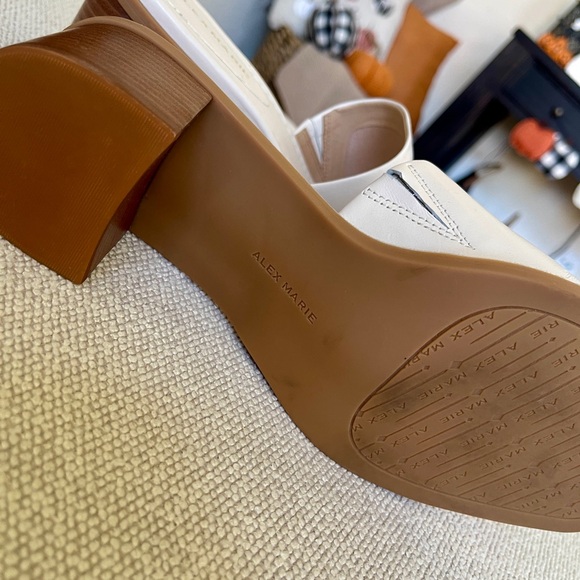 Alex Marie square toe, low heel sandals - Picture 3 of 6